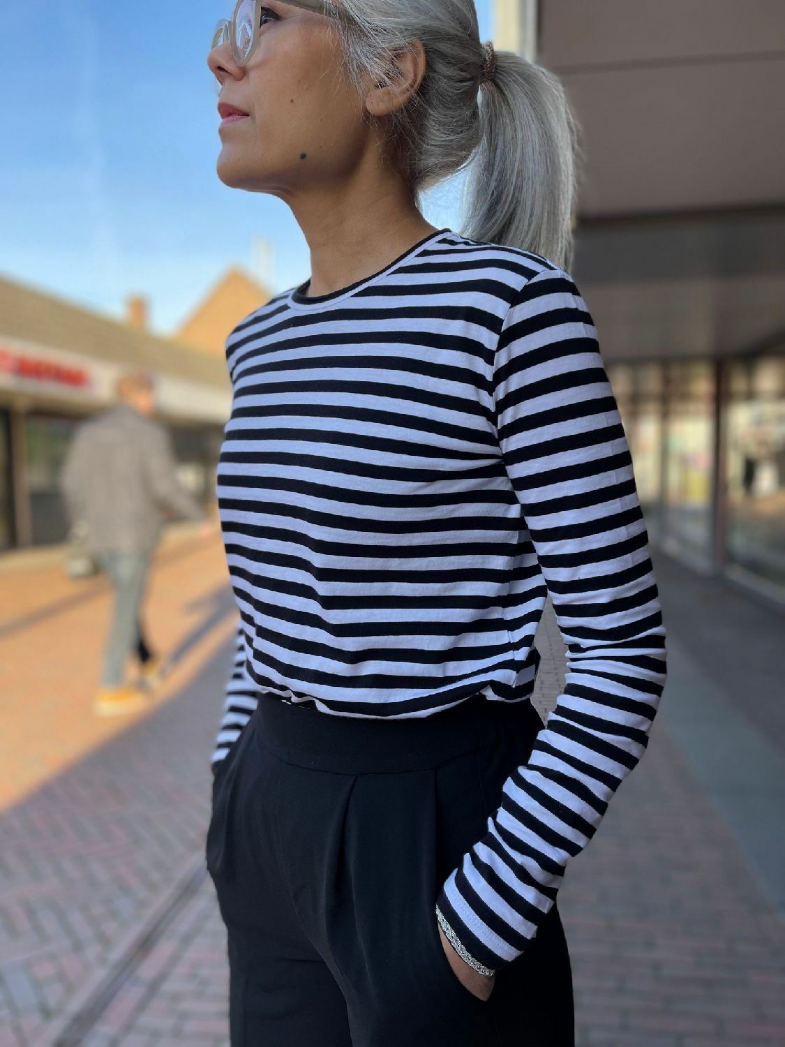 bijstand Italiaans afstuderen Samsoe dames t shirt lange mouw Nobil zwart/wit online kopen bij No Sense.  NOBIL 205-BLACK WHT | Where jeans meet fashion